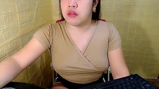 xUrDreamSlutWhore online show from 11/03/25, 09:29