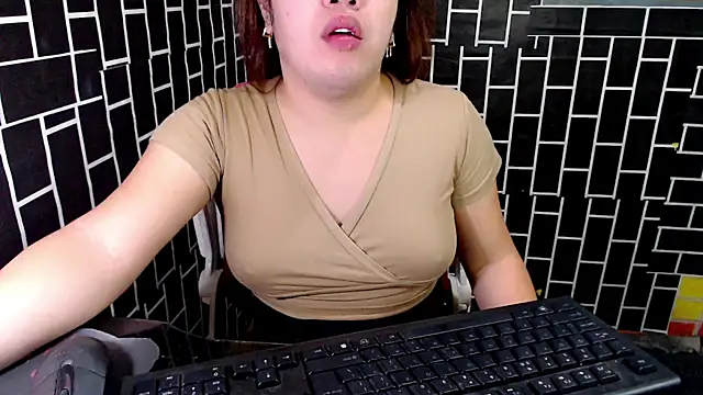 xUrDreamSlutWhore online show from 09/12/25, 03:56