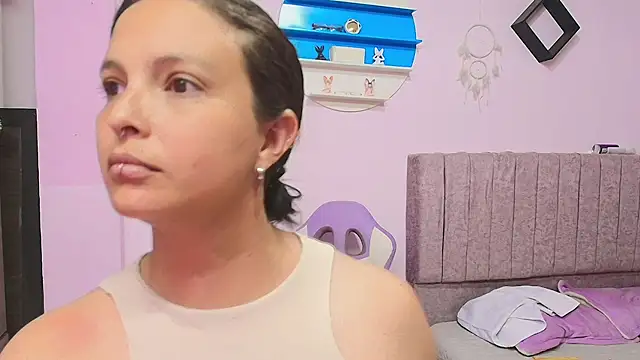 Snapshot of MiSofialeal chatting on 01/16/26, 05:06 MiSofialeal online show from 01/16/26, 05:06