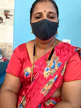 Snapshot of Tamil_Sweety chatting on 11/19/25, 01:49 Tamil Sweety online show from 11/19/25, 01:49