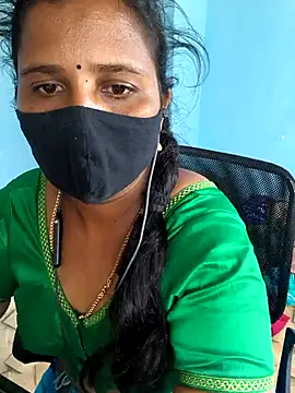 Snapshot of Tamil_Sweety chatting on 09/18/25, 09:34 Tamil Sweety online show from 09/18/25, 09:34