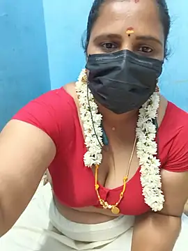 Snapshot of Tamil_Sweety chatting on 06/29/26, 06:29 Tamil Sweety online show from 06/29/26, 06:29