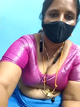 Snapshot of Tamil_Sweety chatting on 11/23/25, 07:35 Tamil Sweety online show from 11/23/25, 07:35