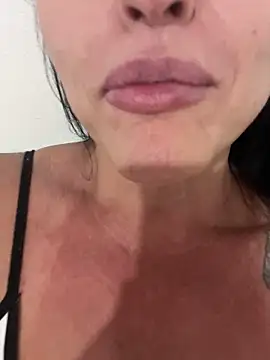 Deusasafada online show from 12/05/25, 08:02