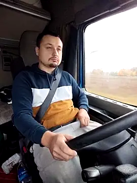 Amberdual online show from 10/30/25, 06:34