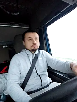 Amberdual online show from 12/02/25, 06:48