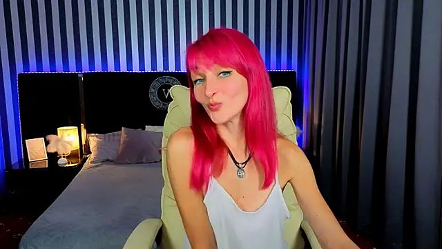 BrandyBloom online show from 10/08/25, 07:14