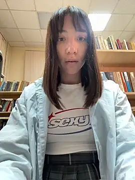 BallerinaCappuccino  online show from 12/16/25, 07:56