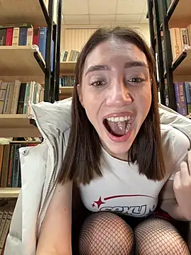 BallerinaCappuccino  online show from 12/02/25, 08:38