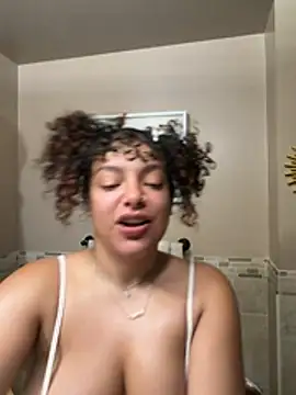 allybluee777 online show from 02/19/26, 01:30