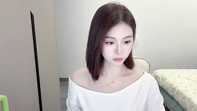 Snapshot of Cookie-oo chatting on 10/10/25, 01:34 Cookie-oo online show from 10/10/25, 01:34