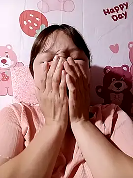 XoiXoi232 online show from 10/24/25, 12:20