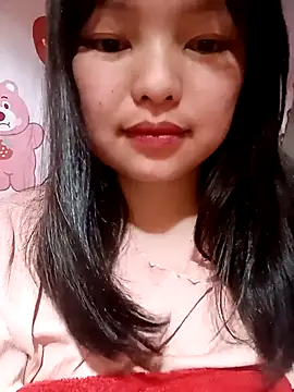 XoiXoi232 online show from 02/18/26, 03:52