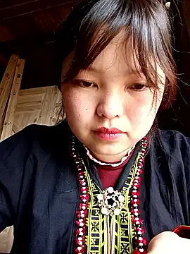 XoiXoi232 online show from 02/17/26, 05:05