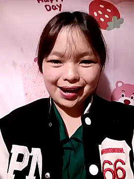 XoiXoi232 online show from 11/04/25, 01:48