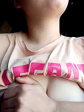 XoiXoi232 online show from 04/10/26, 01:23