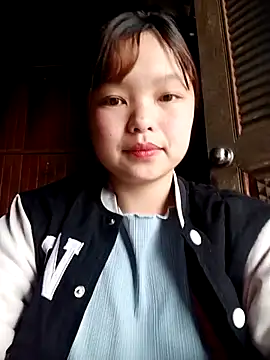 XoiXoi232 online show from 11/10/25, 03:22