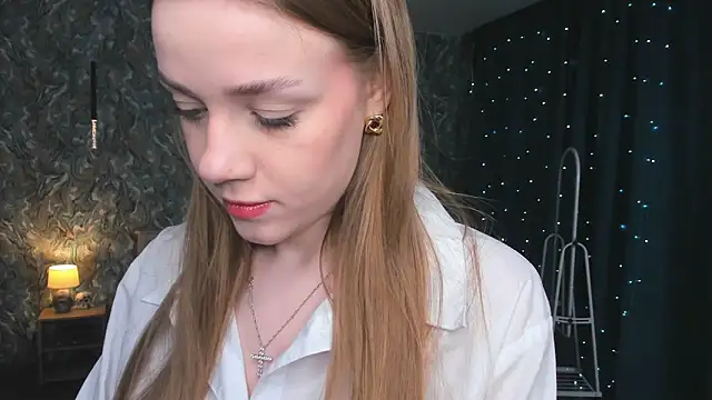 OdellaFrake online show from 01/11/26, 07:32