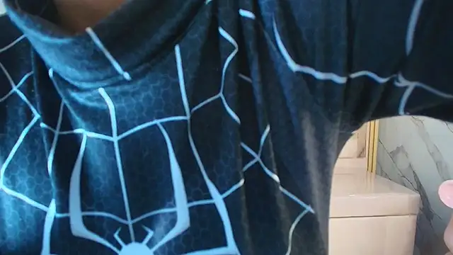 zoe r  online show from 11/30/25, 03:18