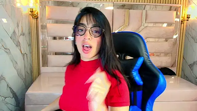 zoe r  online show from 09/18/25, 03:09