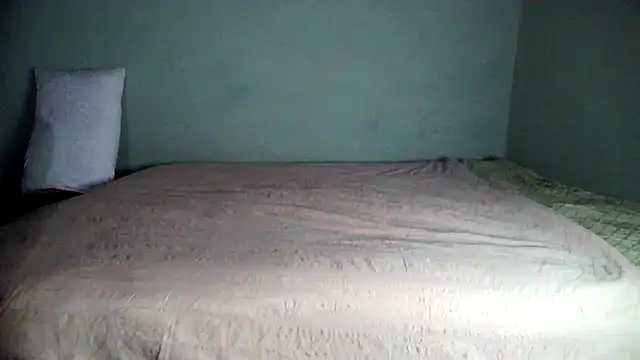 blueyXxX online show from 03/15/26, 04:08