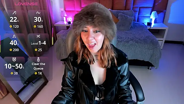 Snapshot of Catti_Brie chatting on 10/21/25, 11:42 Catti Brie online show from 10/21/25, 11:42