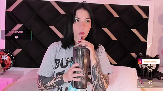 kate cass online show from 10/22/25, 03:39