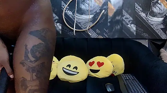 Lilmisbaddyxxx online show from 03/17/26, 04:15