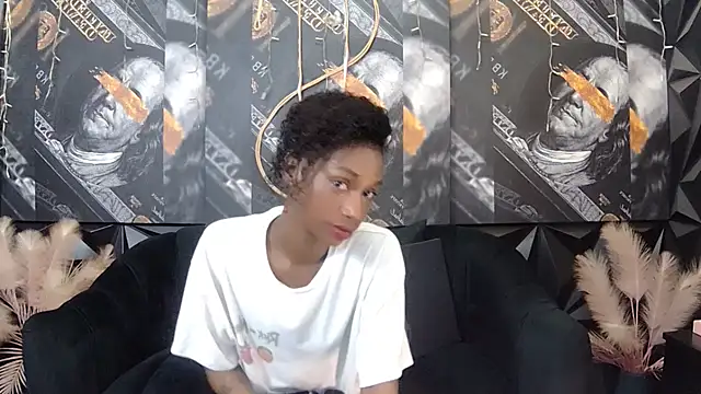 Lilmisbaddyxxx online show from 02/13/26, 05:24