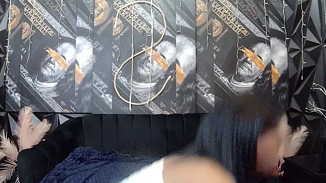 Lilmisbaddyxxx online show from 11/23/25, 07:13