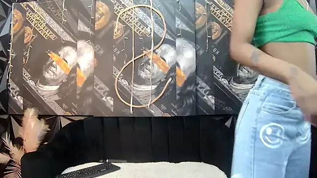 Lilmisbaddyxxx online show from 12/15/25, 05:19