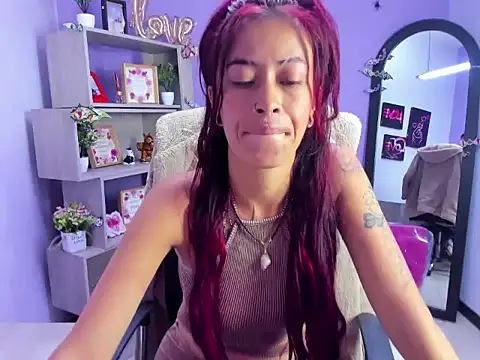 Snapshot of Kataleya_Luck chatting on 11/06/25, 03:32 Kataleya Luck online show from 11/06/25, 03:32