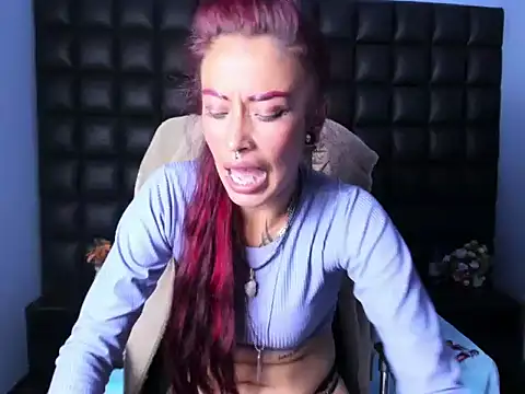 Snapshot of Kataleya_Luck chatting on 11/07/25, 03:27 Kataleya Luck online show from 11/07/25, 03:27