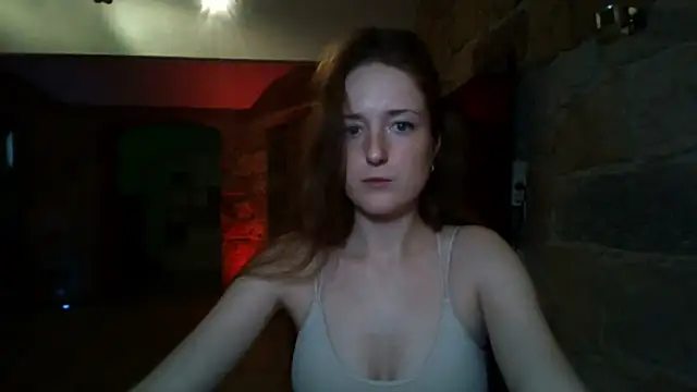 Snapshot of Tanywish chatting on 10/28/25, 11:20 Tanywish online show from 10/28/25, 11:20