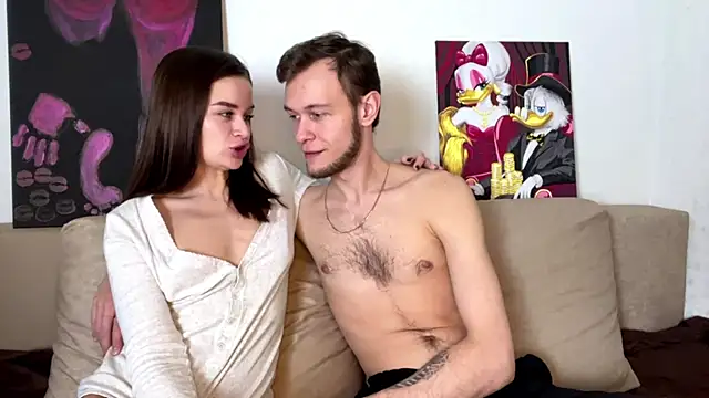 Snapshot of Petal_Couple chatting on 11/03/25, 02:20 Petal Couple online show from 11/03/25, 02:20