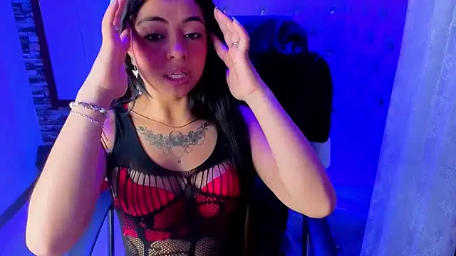 Violetta Rousse  online show from 12/15/25, 01:39