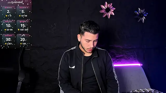 Axel grey  online show from 12/19/25, 12:18