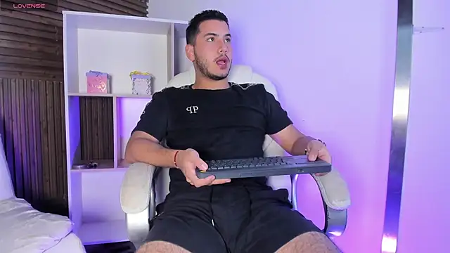 Axel grey  online show from 11/02/25, 01:27