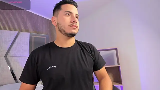 Axel grey  online show from 02/05/26, 12:34