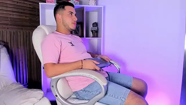 Axel grey  online show from 12/02/25, 12:18