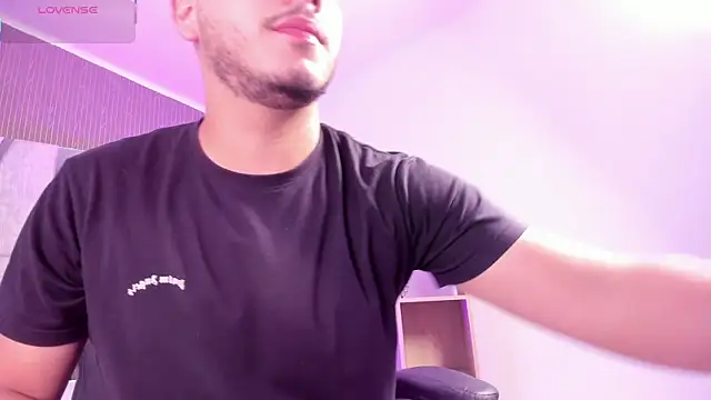 Axel grey  online show from 01/19/26, 12:31