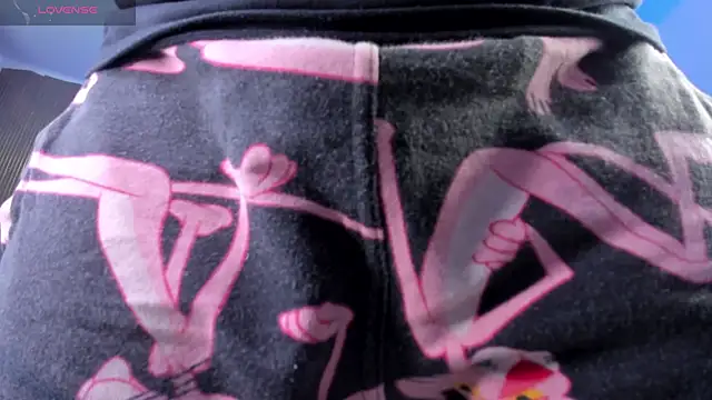 Axel grey  online show from 04/07/26, 12:51