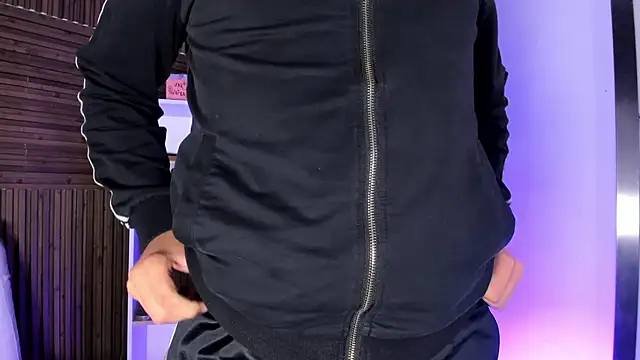 Axel grey  online show from 11/28/25, 12:05