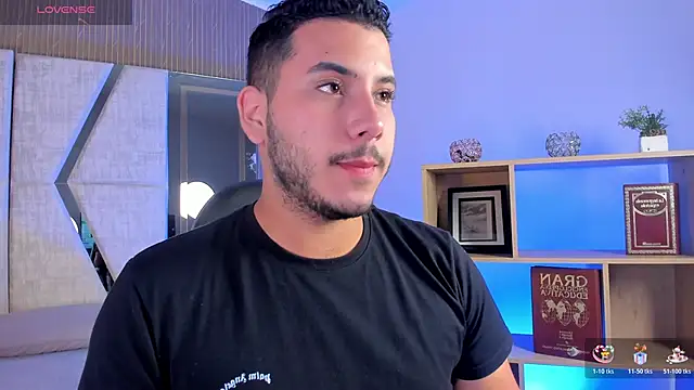 Axel grey  online show from 04/14/26, 12:43