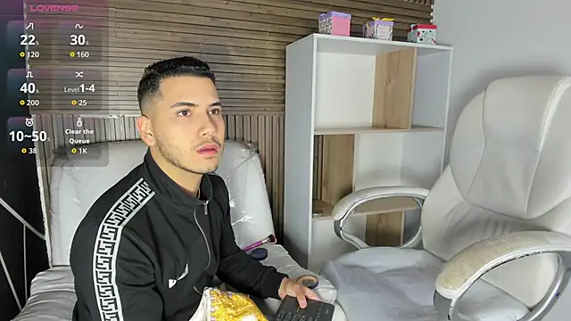 Axel grey  online show from 10/19/25, 01:03