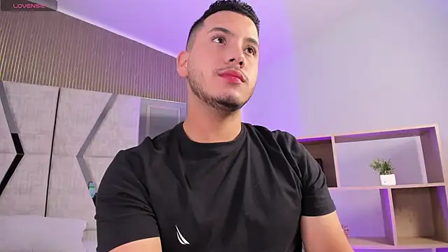 Axel grey  online show from 02/23/26, 12:50