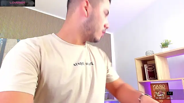 Axel grey  online show from 03/21/26, 12:31