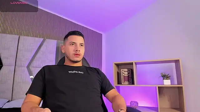 Axel grey  online show from 02/21/26, 12:40