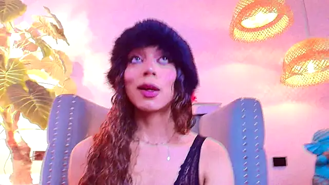 Zahara1 online show from 11/26/25, 06:52