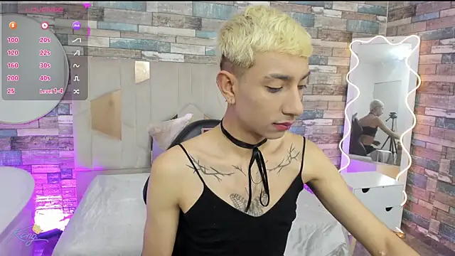 CYRUS TAY online show from 05/22/26, 12:03
